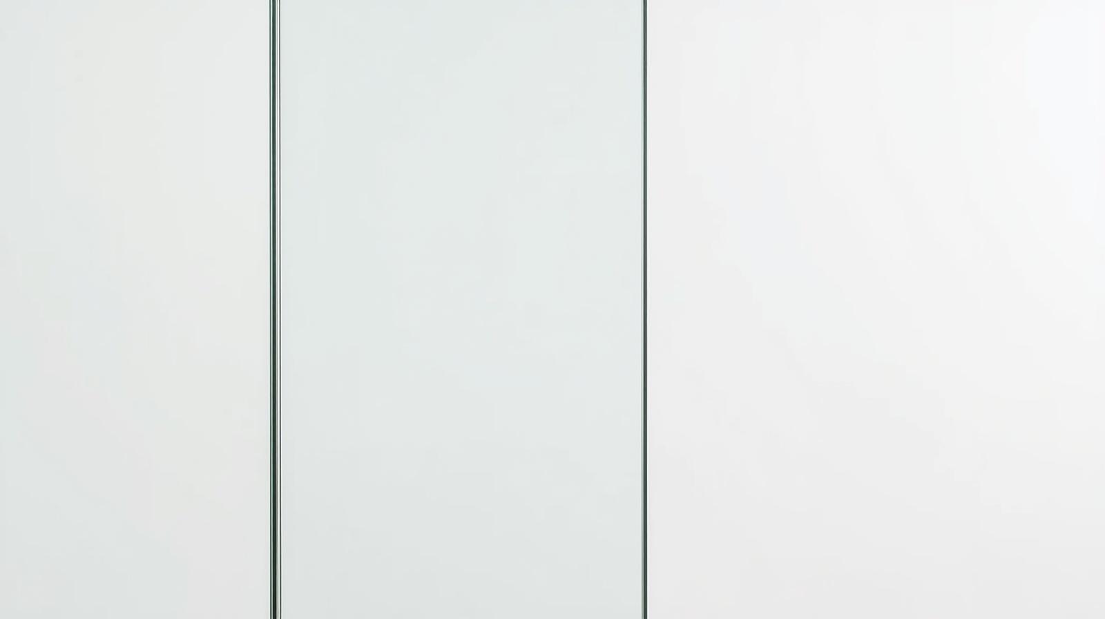 The Double-Sided Glass Divider